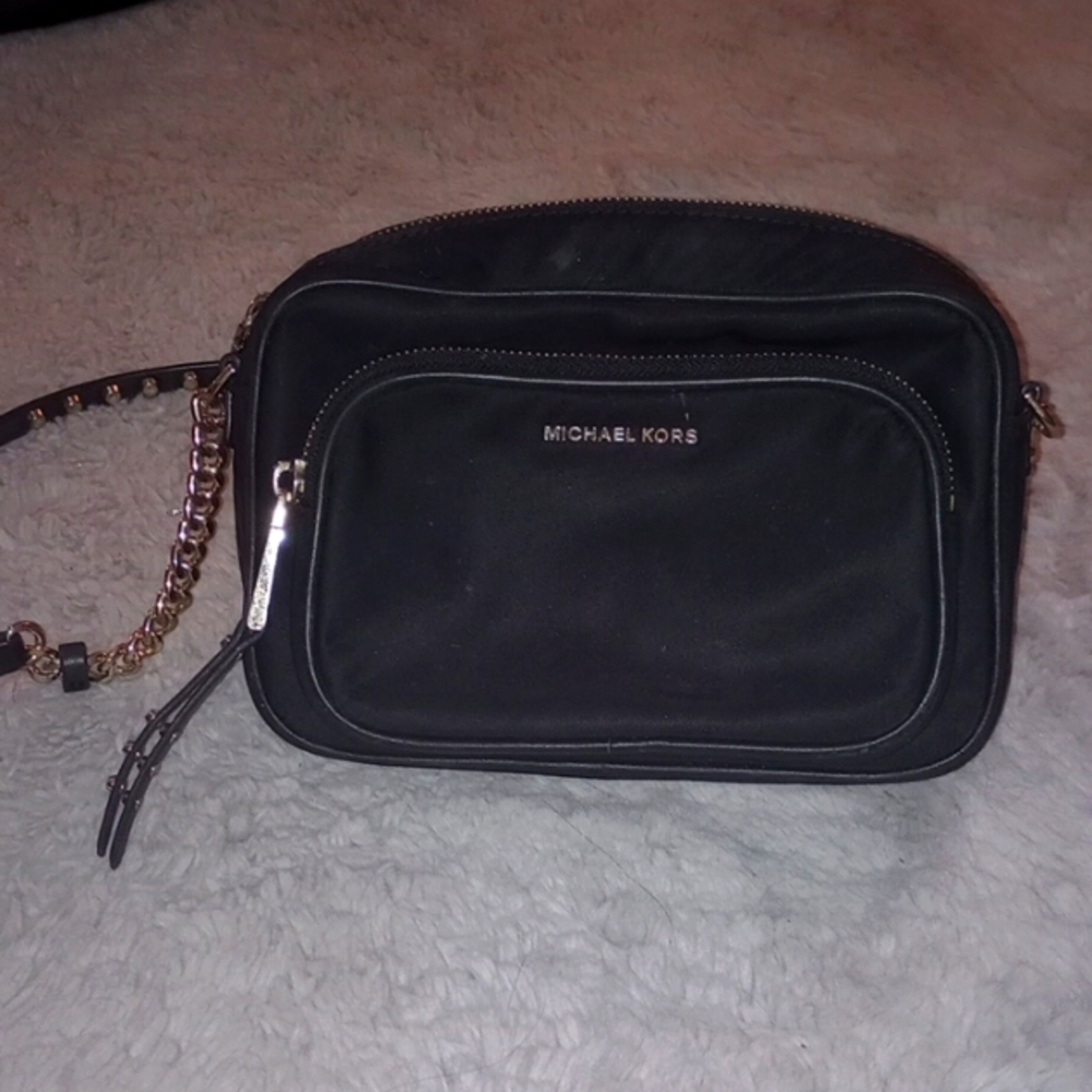 Michael kors small black leather purse